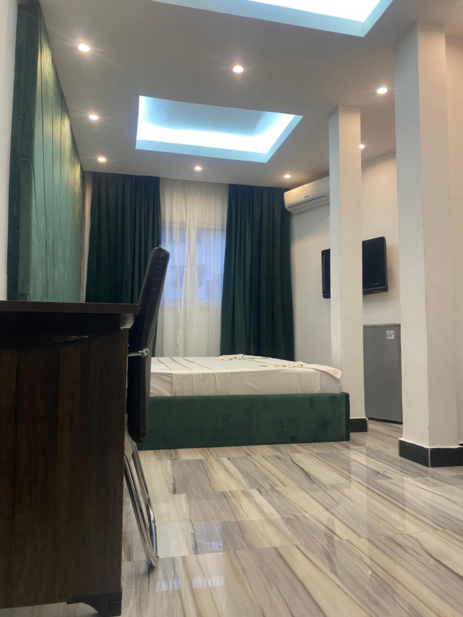 Hôtel victoria Brazzaville Extérieur photo